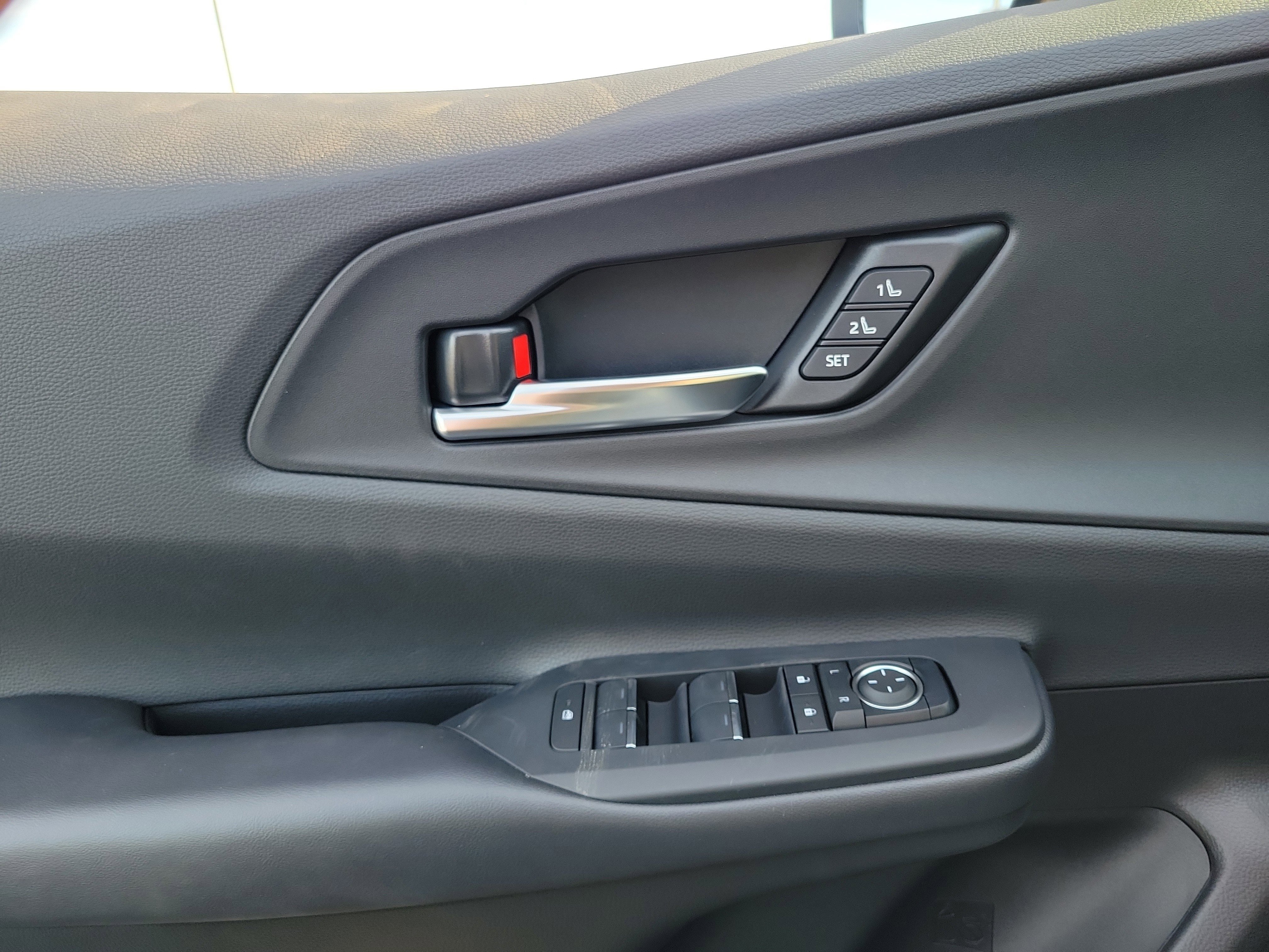2026 Toyota Prius Plug-in Hybrid XSE Premium - Photo 18