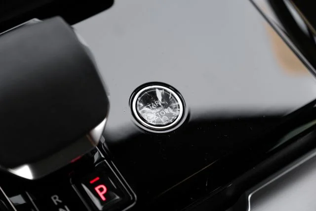 New 2026 Fuji White Land Rover Dynamic SE image 31