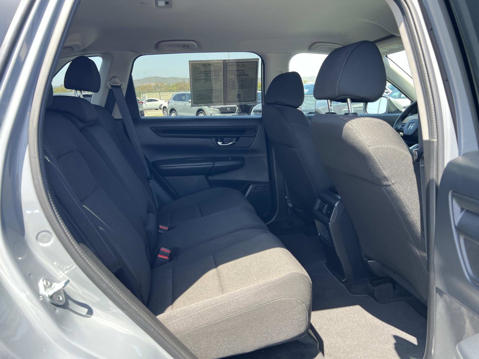 2025 Honda CR-V LX - Photo 29