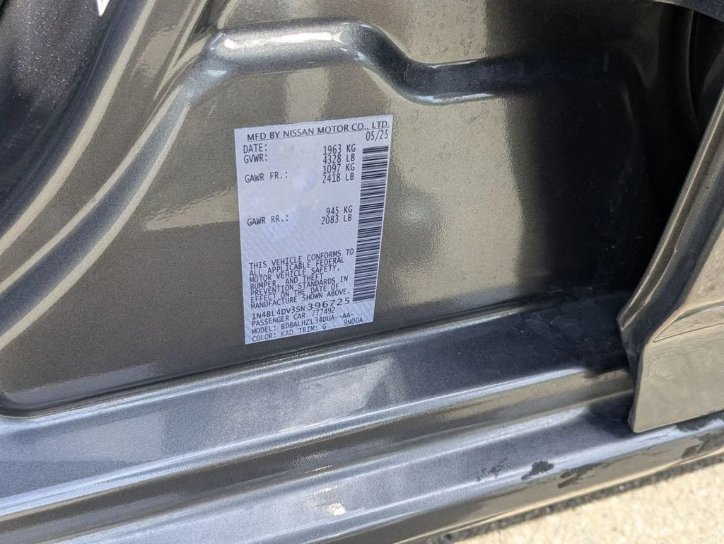 Used 2025 Gray Nissan 2.5 SV image 30