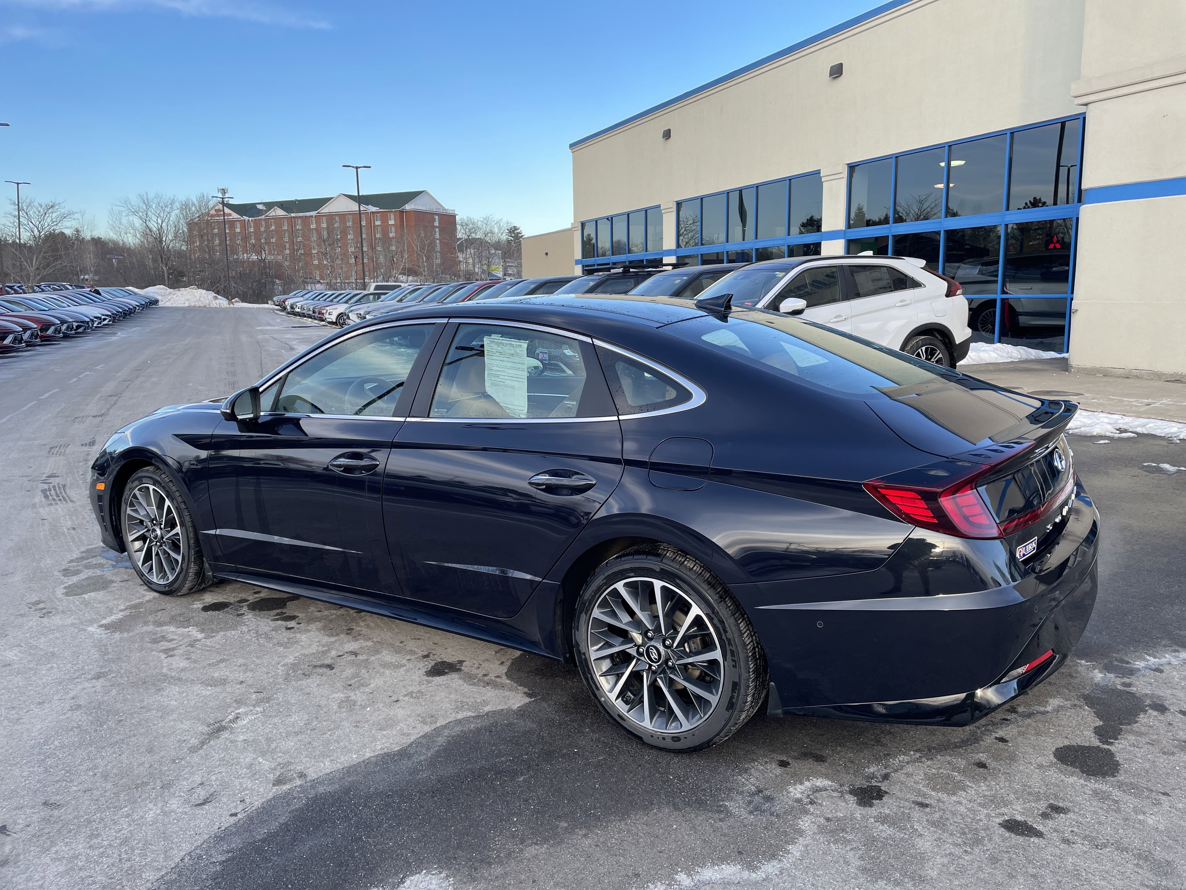 Used 2023 Carbon Blue Hyundai Limited image 3