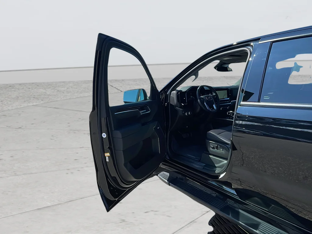 Used 2025 Black GMC Elevation image 35