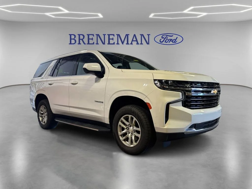 Used 2021 Summit White Chevrolet LT image 3