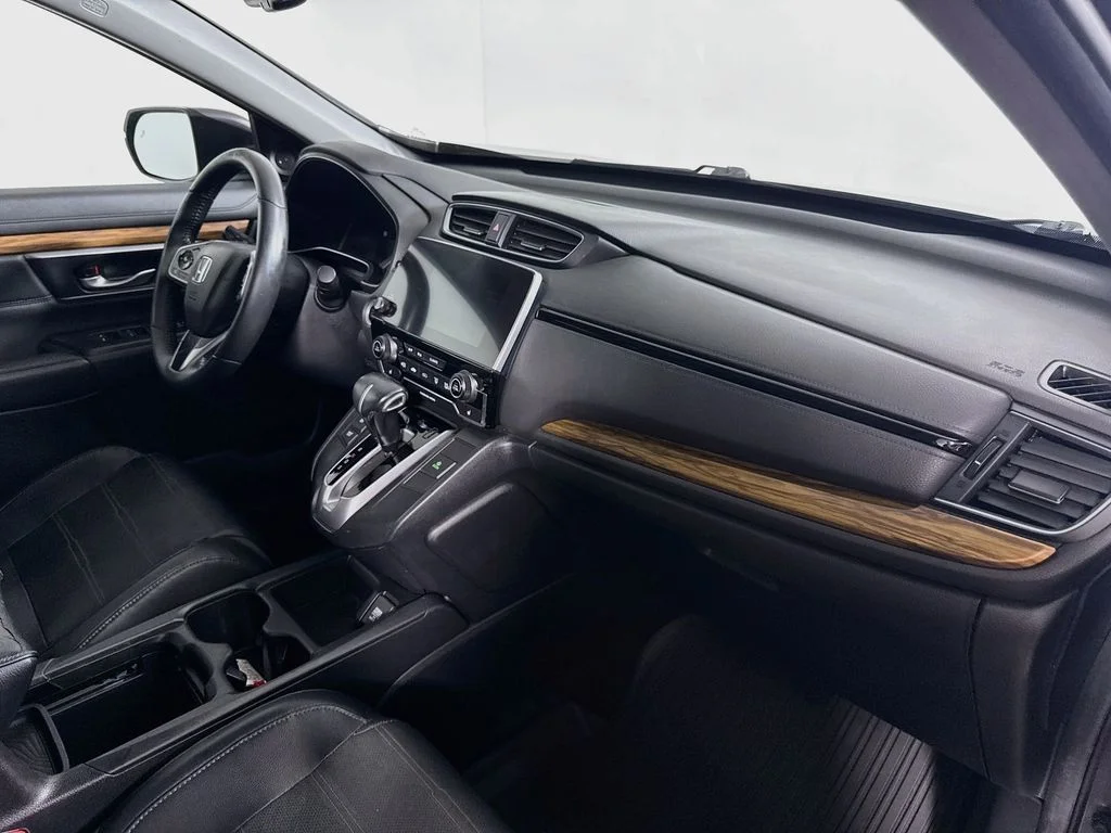 Used 2019 Modern Steel Metallic Honda Touring image 31