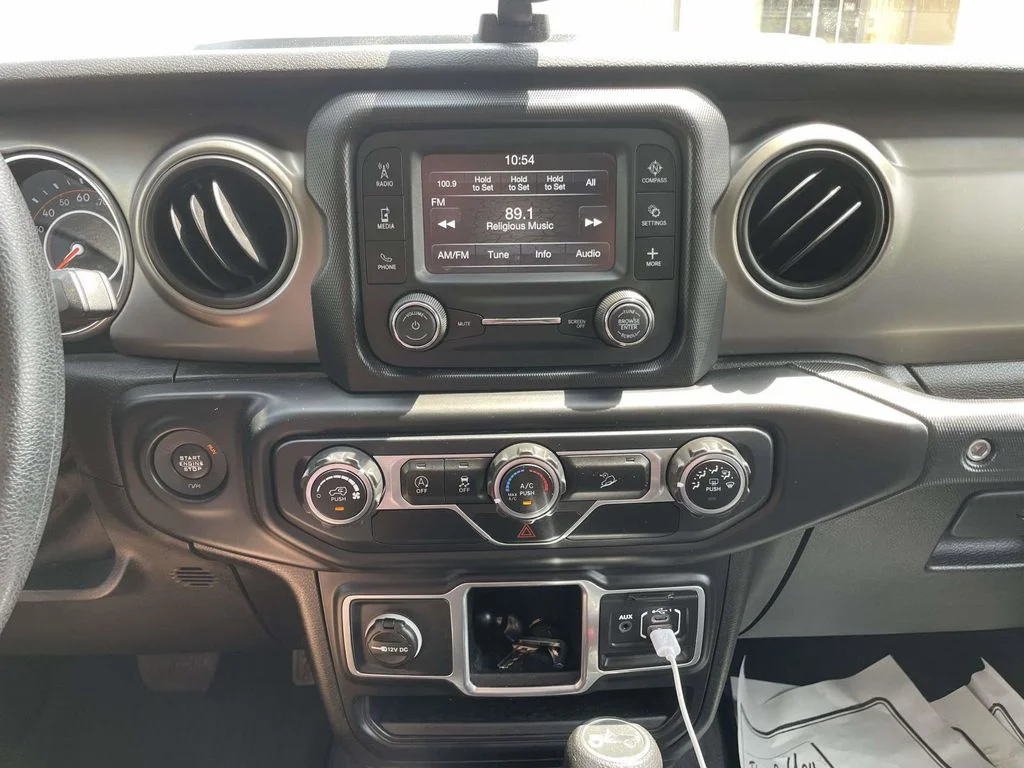 Certified Used 2018 Granite Crystal Clearcoat Metallic Jeep Unlimited Sport image 20