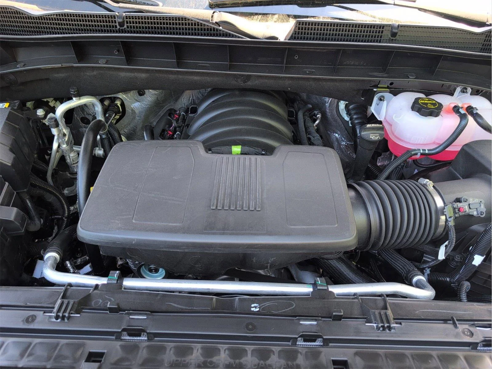 New 2026 Onyx Black GMC Elevation image 30