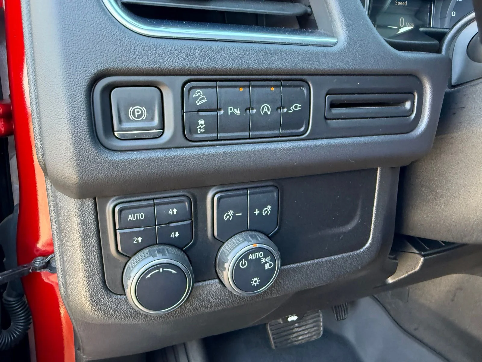 2021 Chevrolet Tahoe Z71 - Photo 16