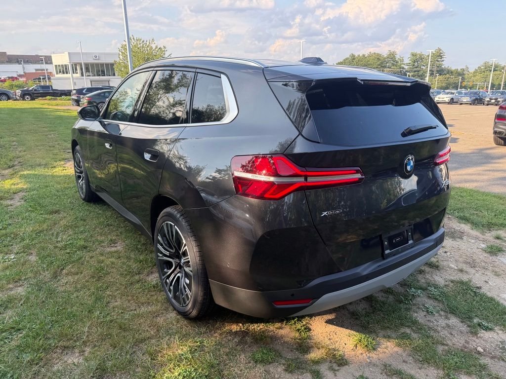 New 2026 Dark Graphite Metallic BMW 30 xDrive image 3