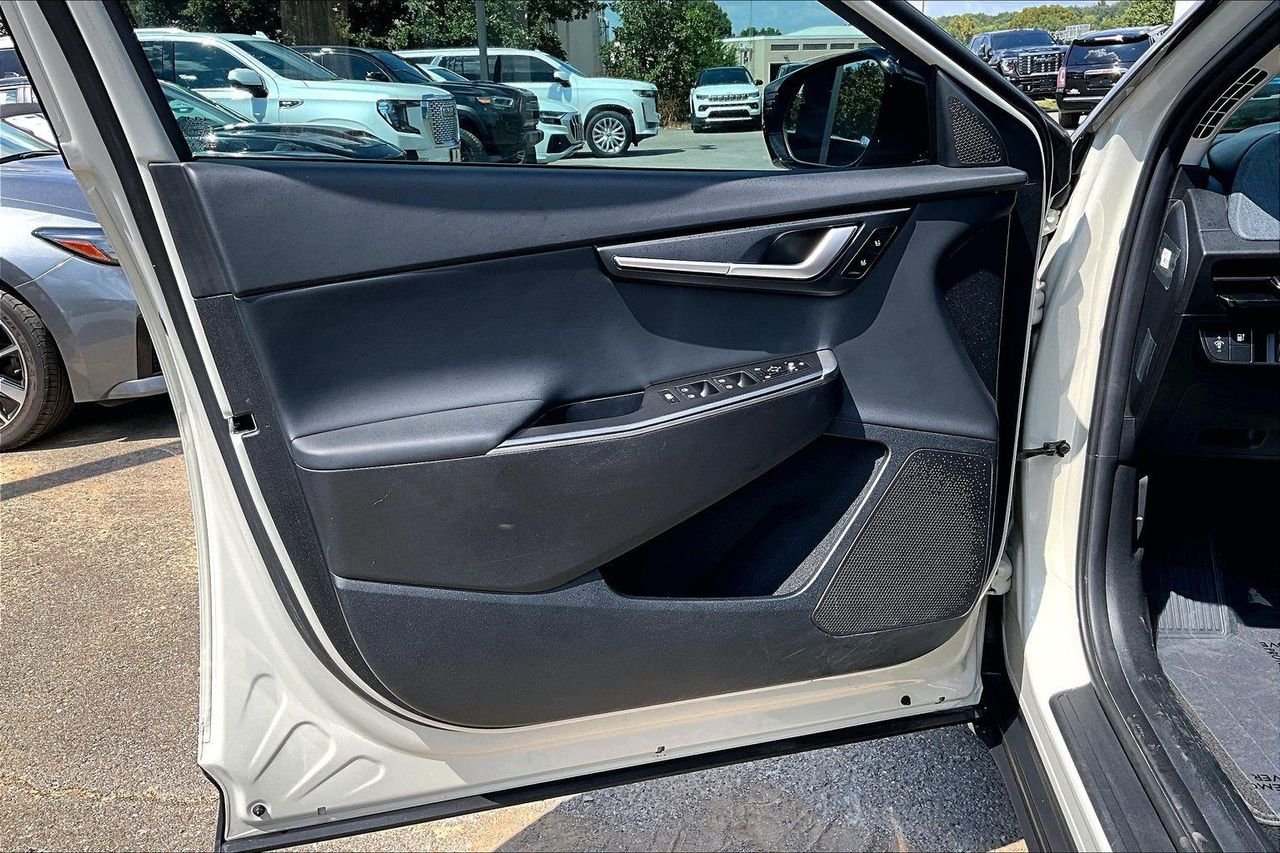 Used 2024 Glacier Kia Light Long Range image 22