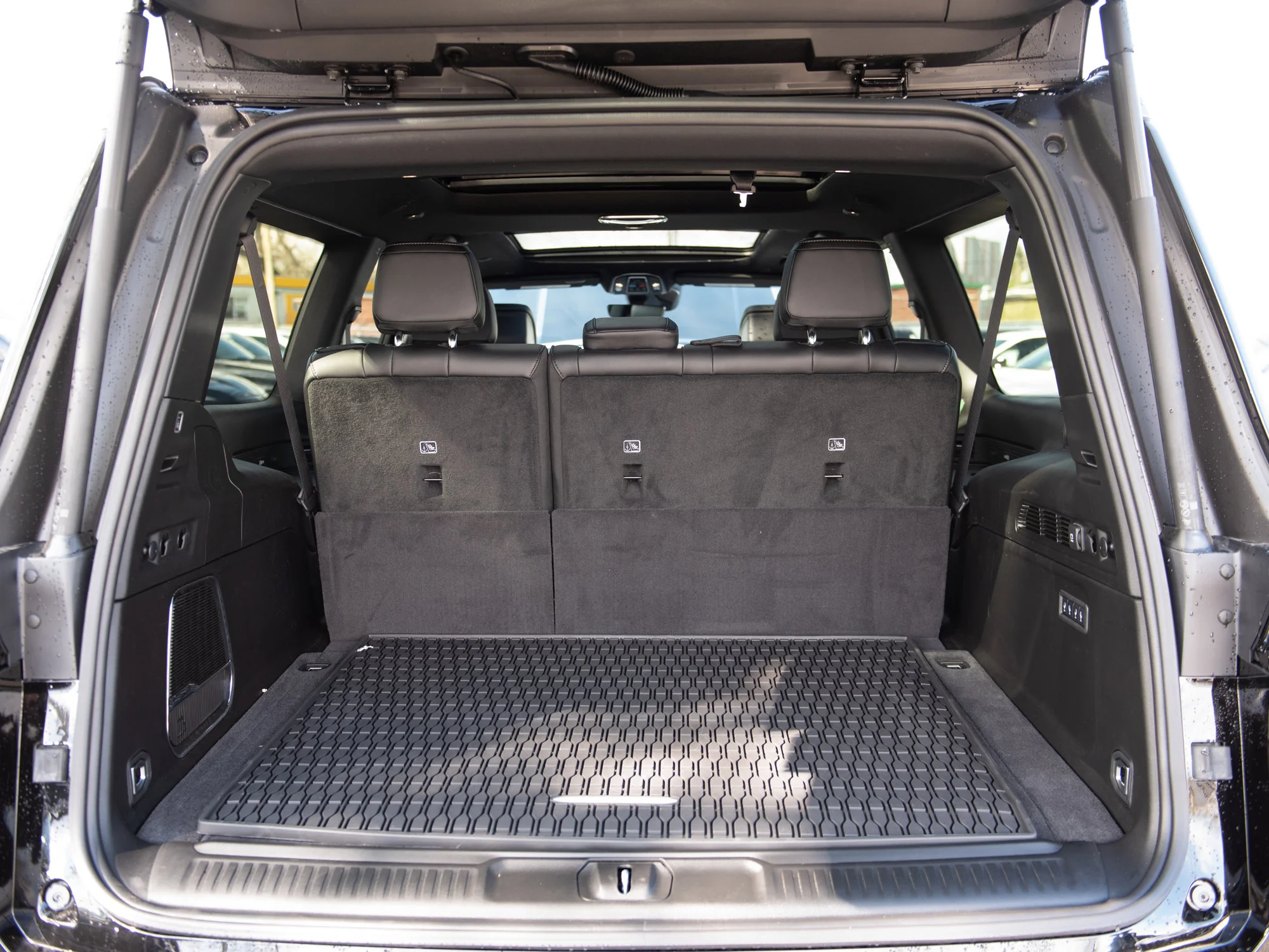 New 2026 Black Jeep Limited Reserve* image 27