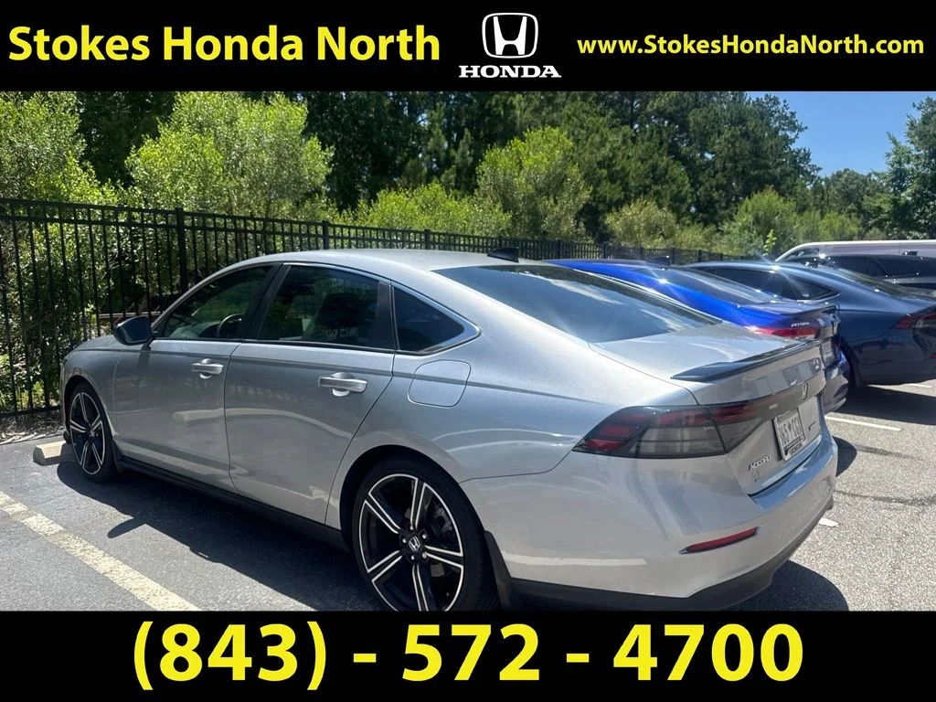 Used 2024  Honda Sport image 7