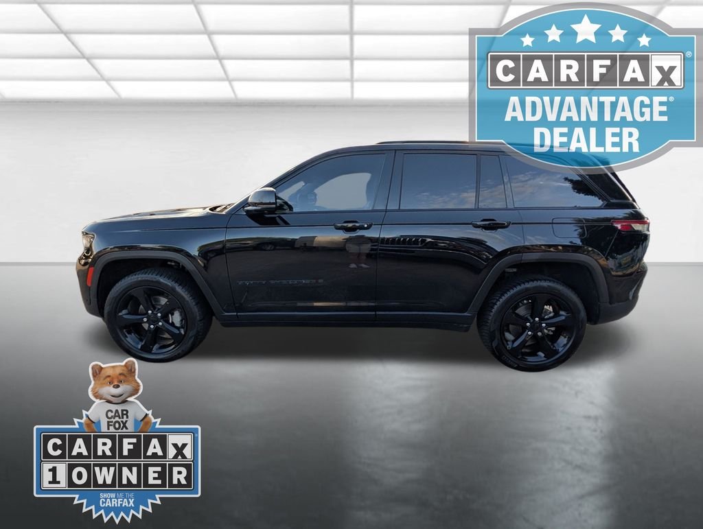 Used 2023 Black Jeep Limited 4x4 image 30