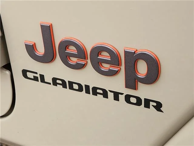 Used 2022 Tan Jeep Mojave 4x4 Crew Cab 5 ft. box image 8