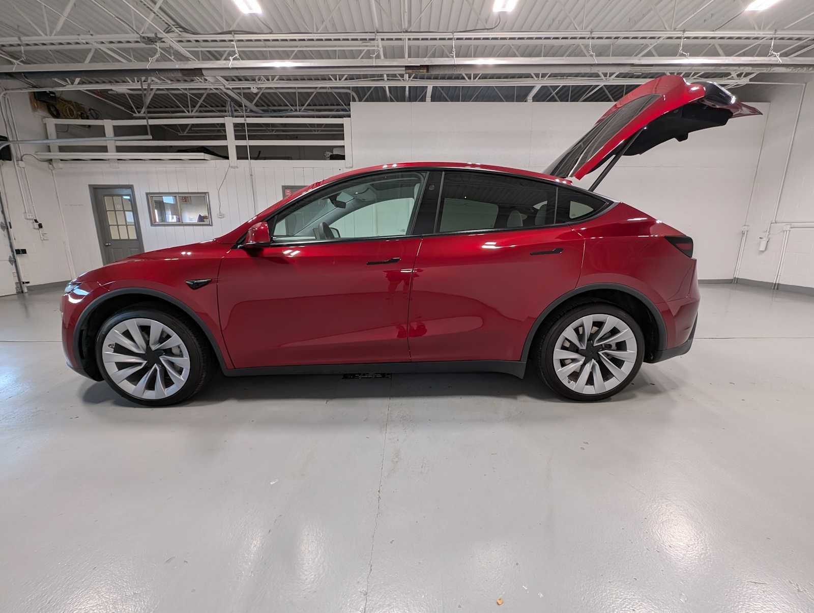 Used 2026  Tesla  image 12