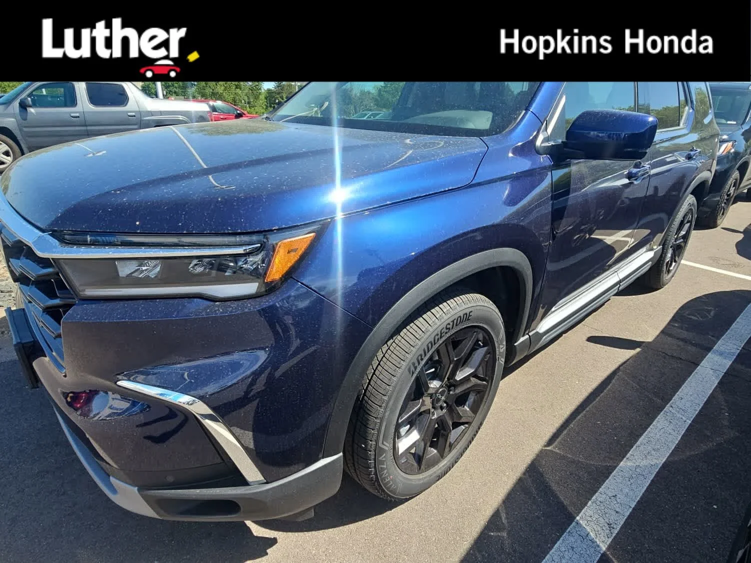 2025 Honda Pilot Touring AWD's photo