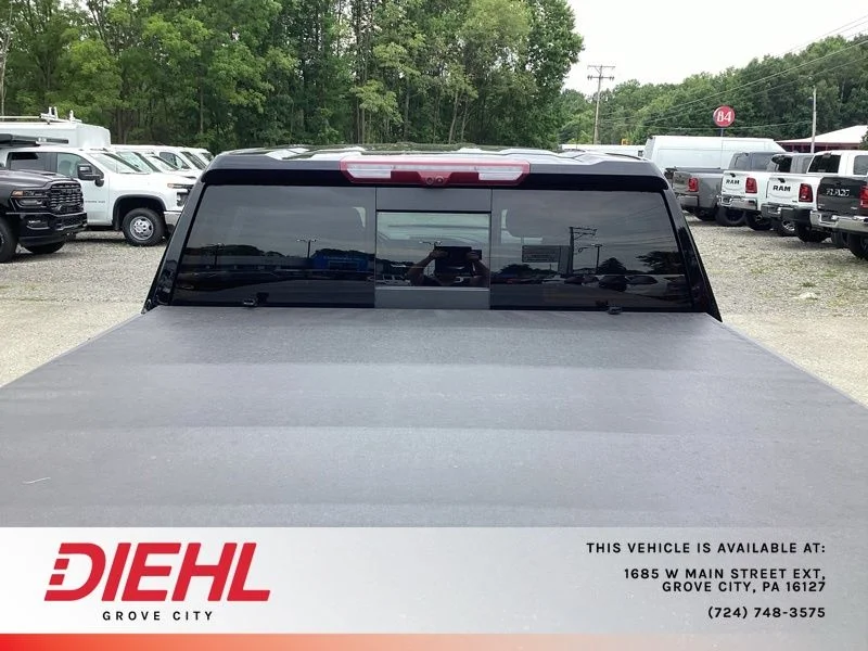 Used 2025 Black Chevrolet High Country image 14