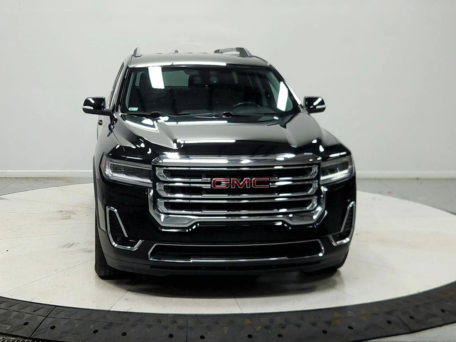 Used 2020 Ebony Twilight Metallic GMC SLT image 3