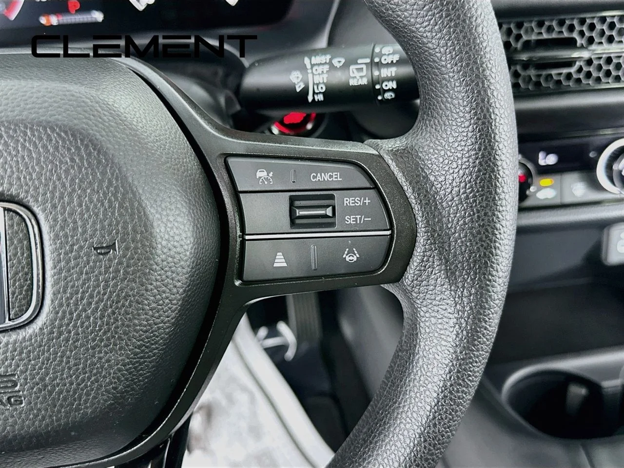 Certified Used 2025  Honda LX image 17