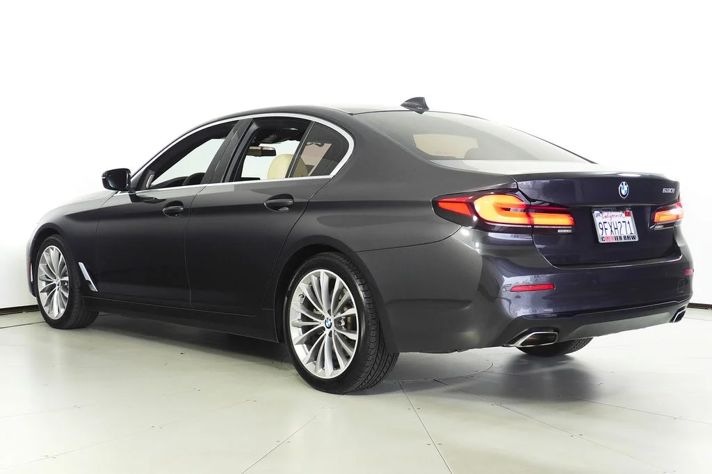 Used 2023 Gray BMW 530i image 9
