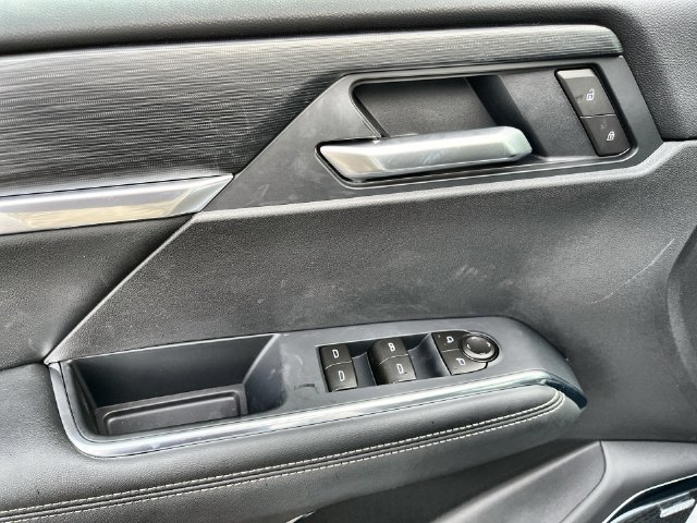 2027 GMC Acadia Elevation - Photo 23