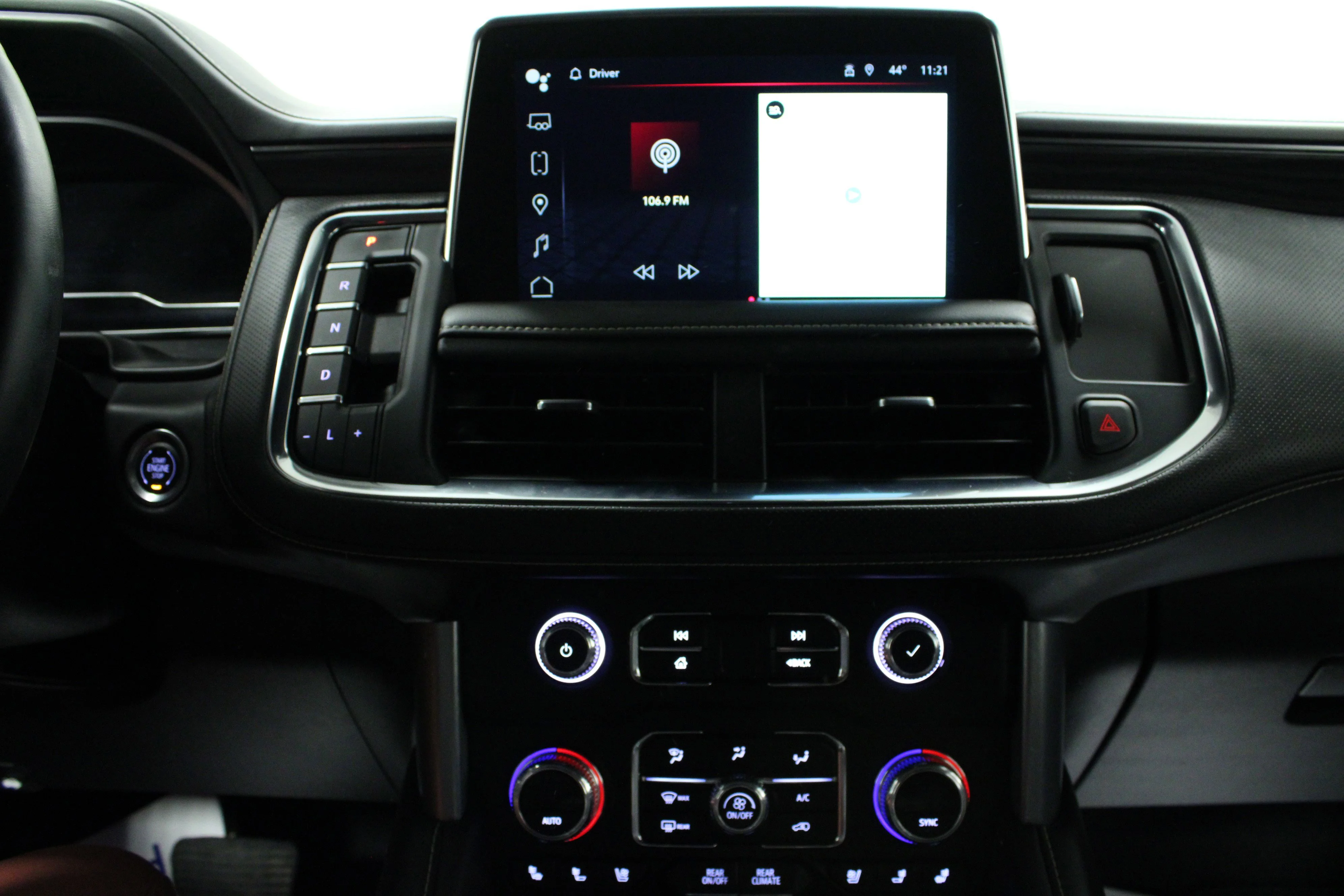 Used 2024 Onyx Black GMC SLT image 23