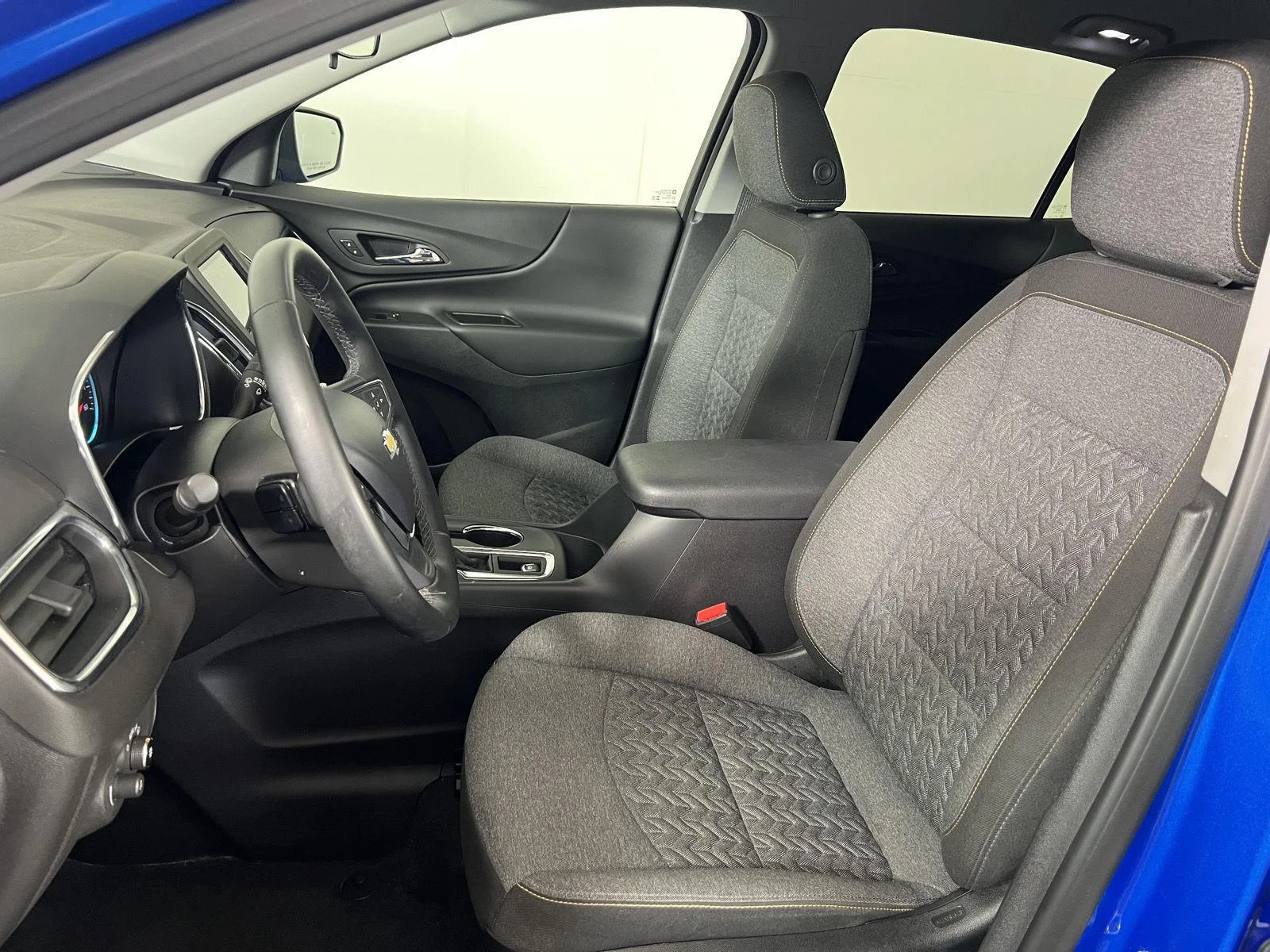 Used 2024 Riptide Blue Metallic Chevrolet LT image 5