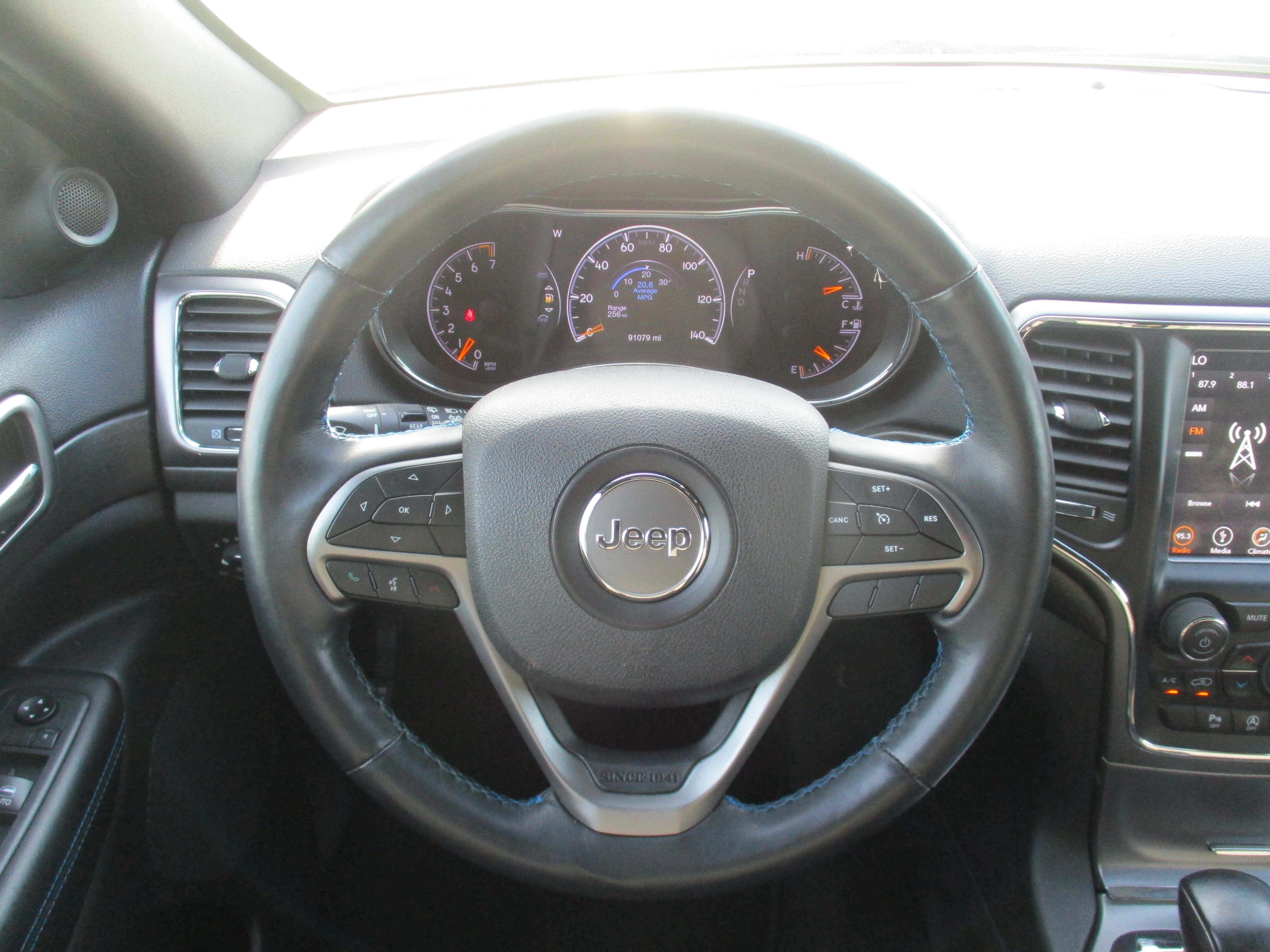 Used 2018 Bright White Clearcoat Jeep Upland image 8