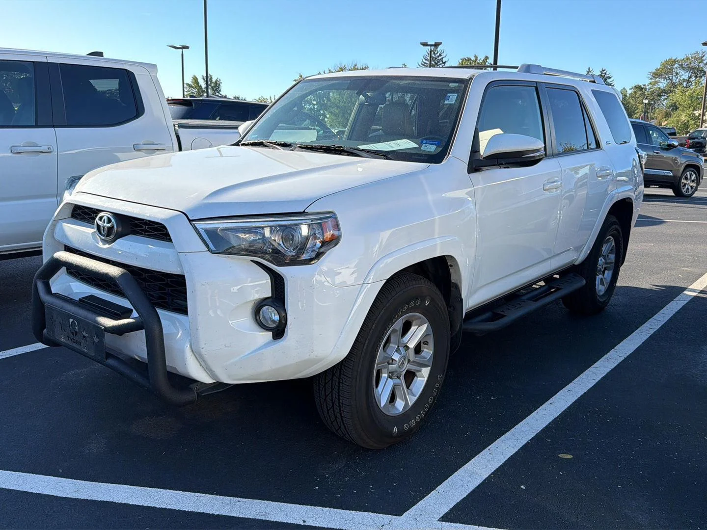 Used 2017 Super White Toyota SR5 Premium image 2