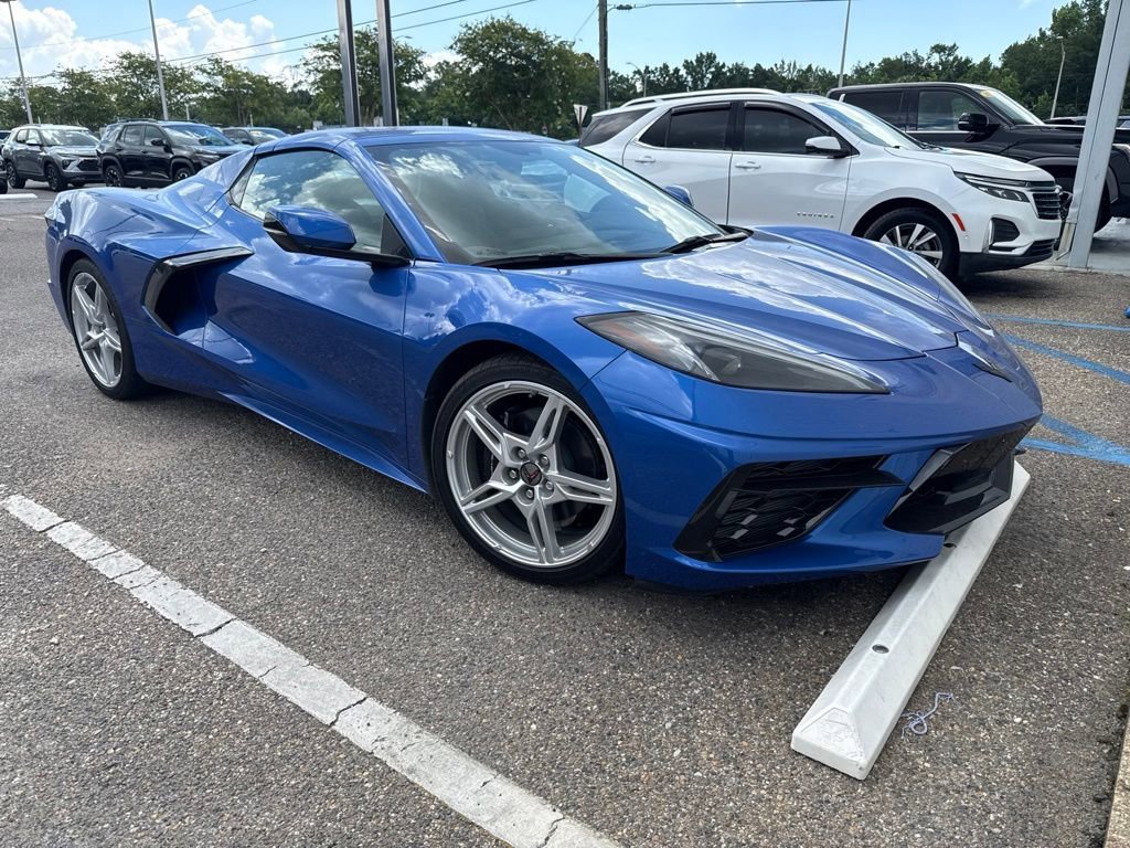 Used 2023 Elkhart Lake Blue Metallic Chevrolet 2LT image 7