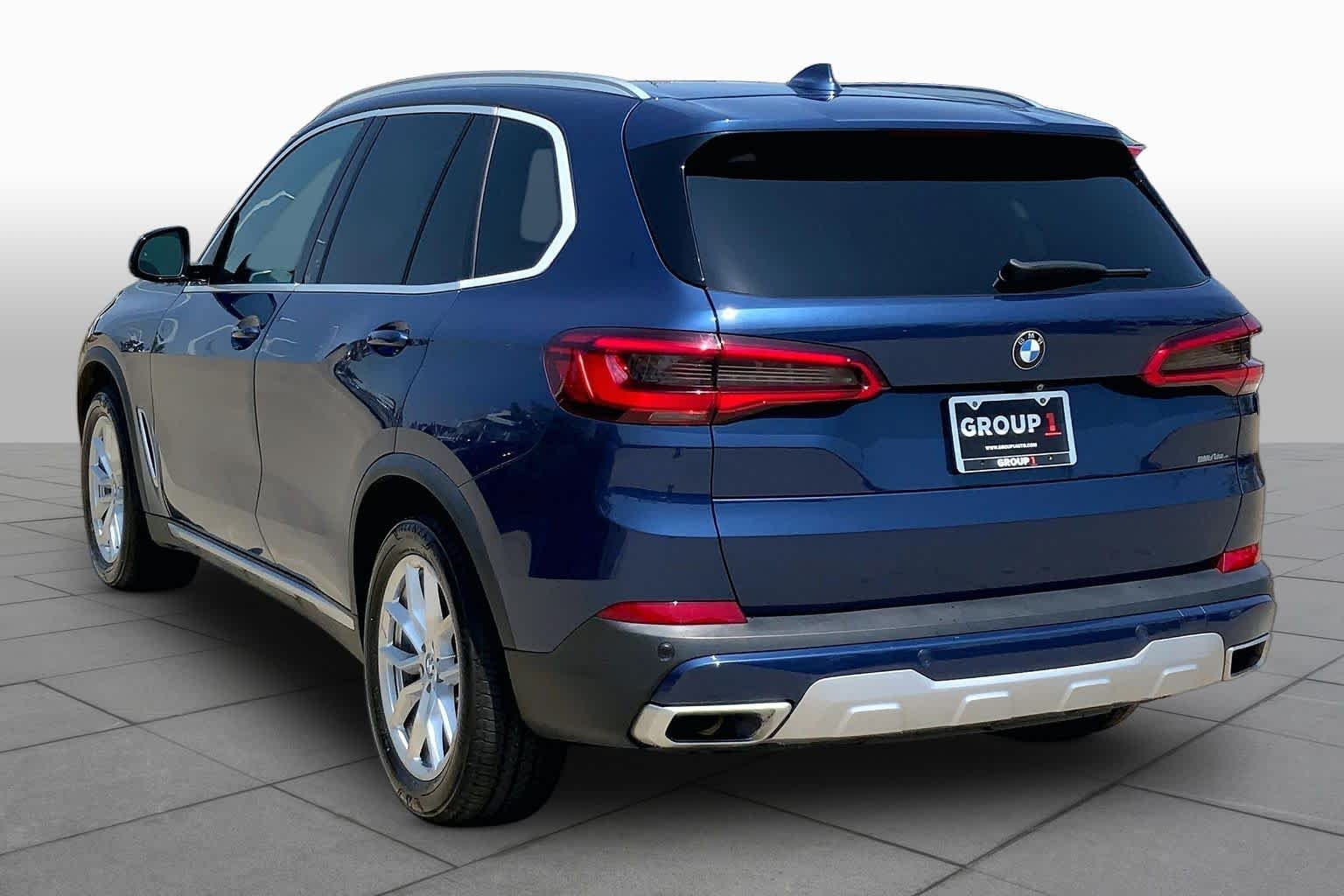 Used 2019 Phytonic Blue Metallic BMW xDrive40i image 10