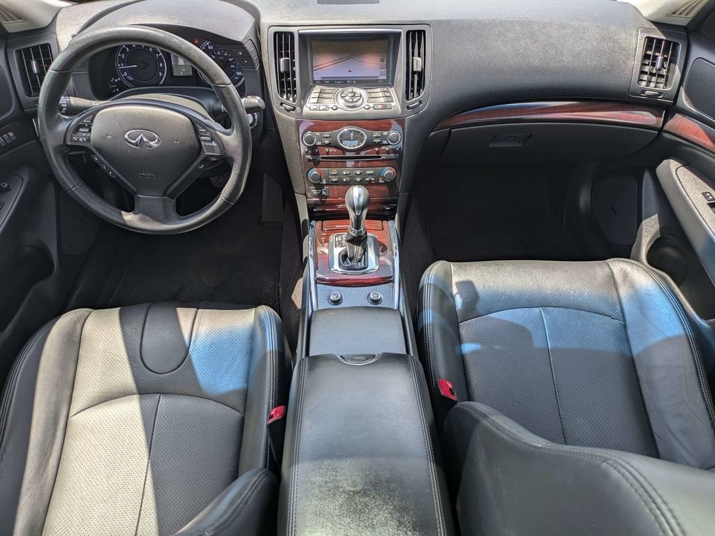 Used 2011 Gray INFINITI Journey image 13