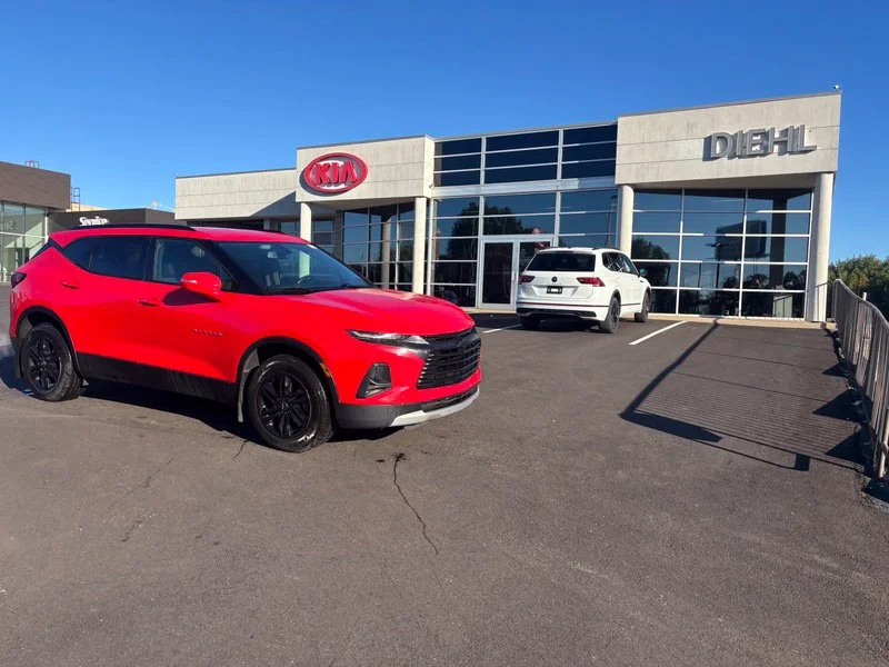 Used 2019 Red Chevrolet Base image 4