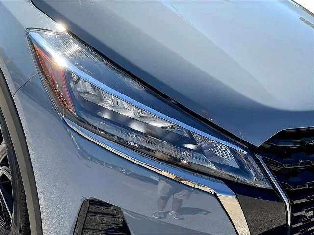 Used 2024 Gray Nissan SR image 32