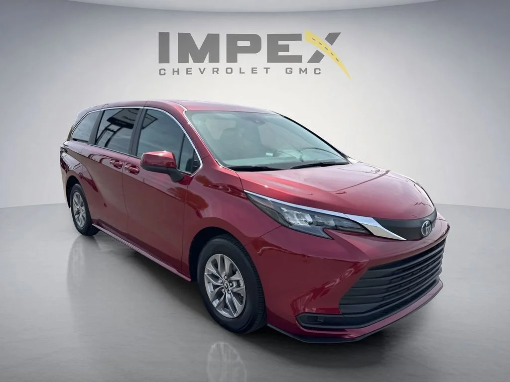 Used 2025 Ruby Flare Pearl Toyota LE image 7