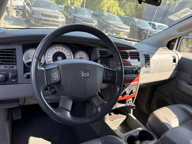 Used 2004 Graphite Metallic Dodge SLT image 18