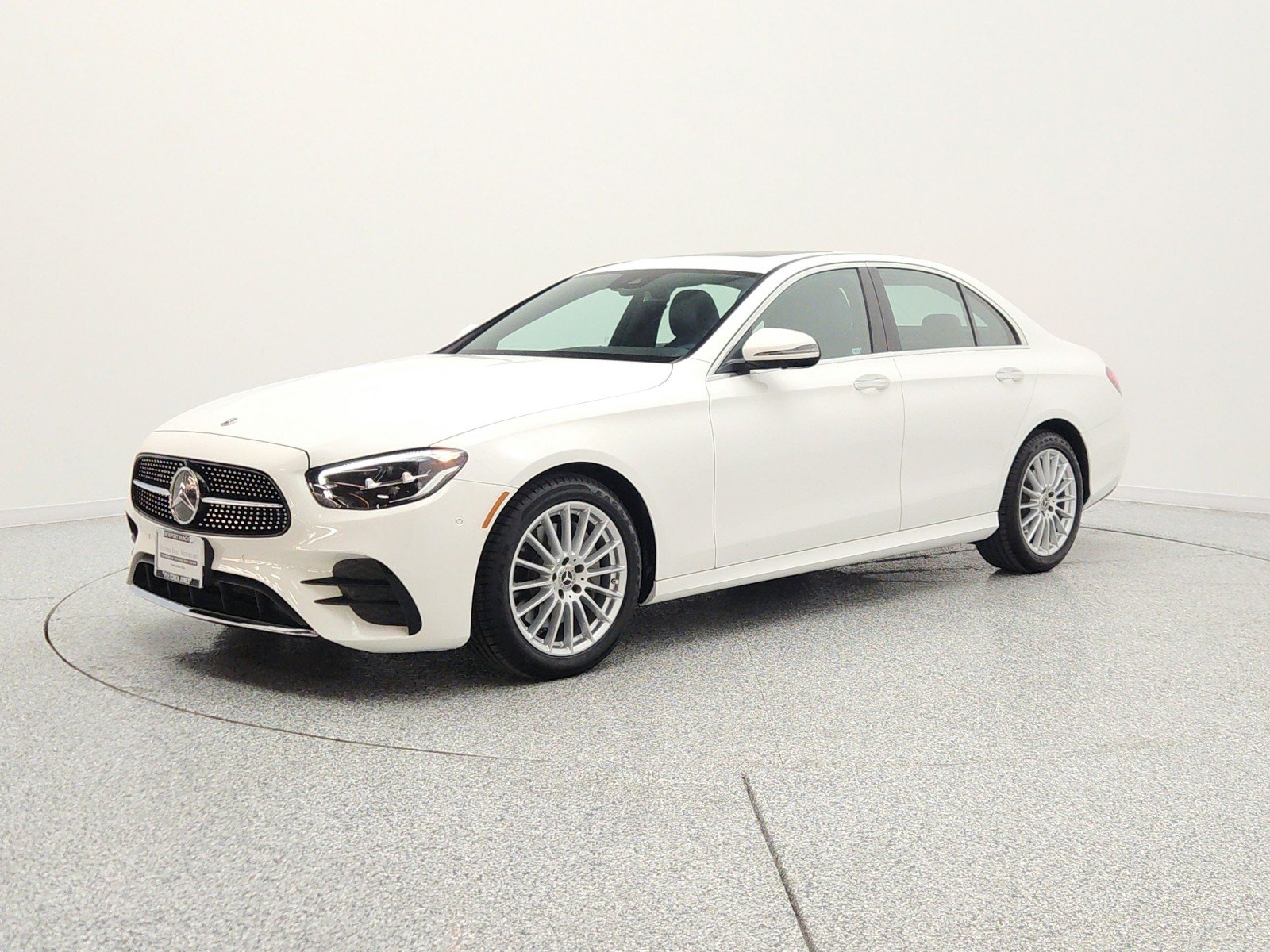 2022 Mercedes-Benz E-Class E350's photo