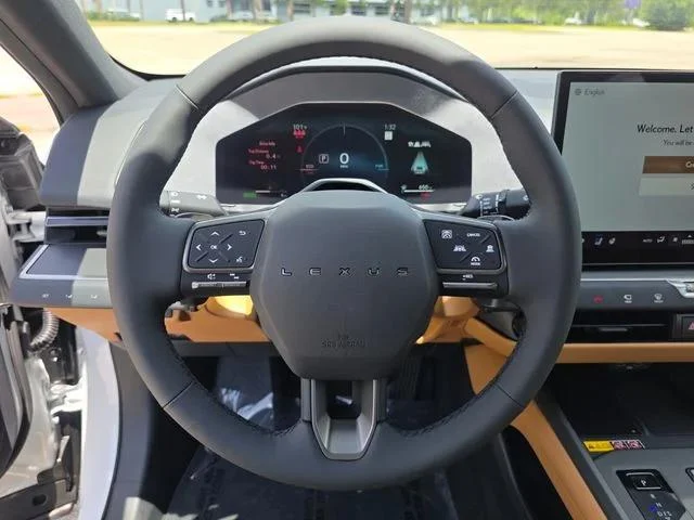 New 2026 Ultra White Lexus PREMIUM PLUS image 33