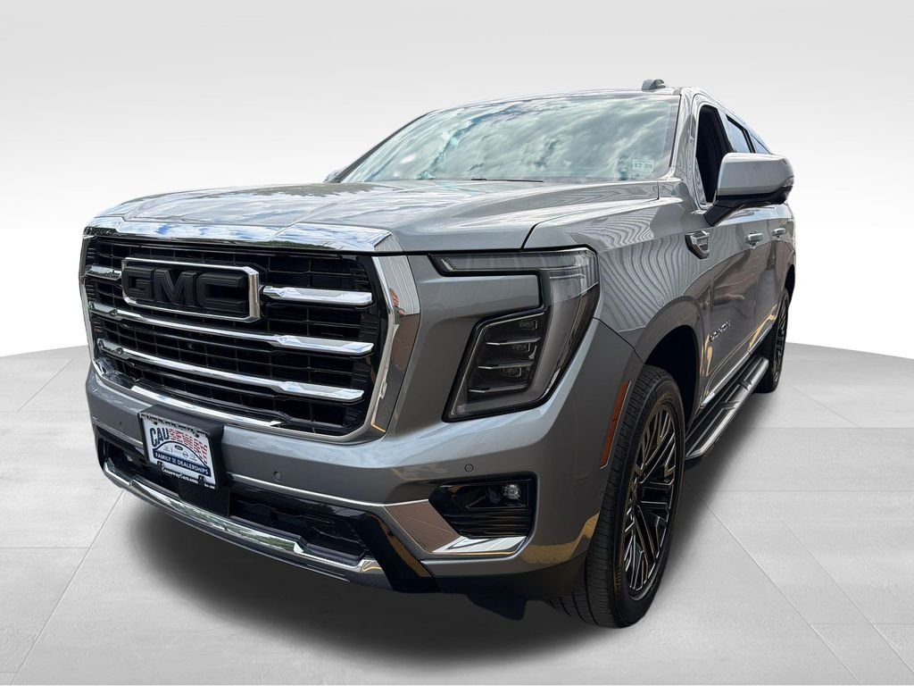 Used 2025 Sterling Metallic GMC Elevation image 4