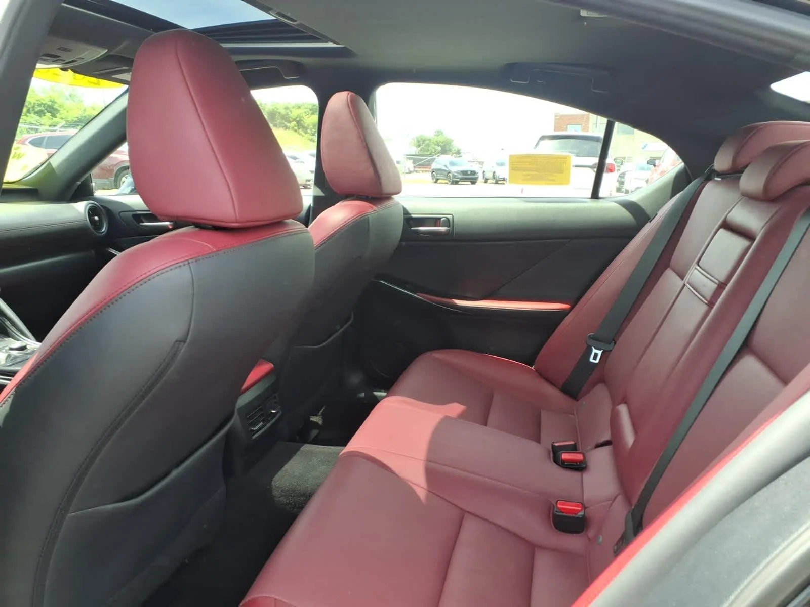 2023 Lexus IS 300 - Photo 12