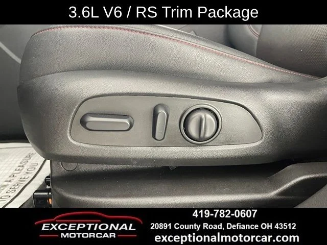 Used 2021 Red Chevrolet RS image 35