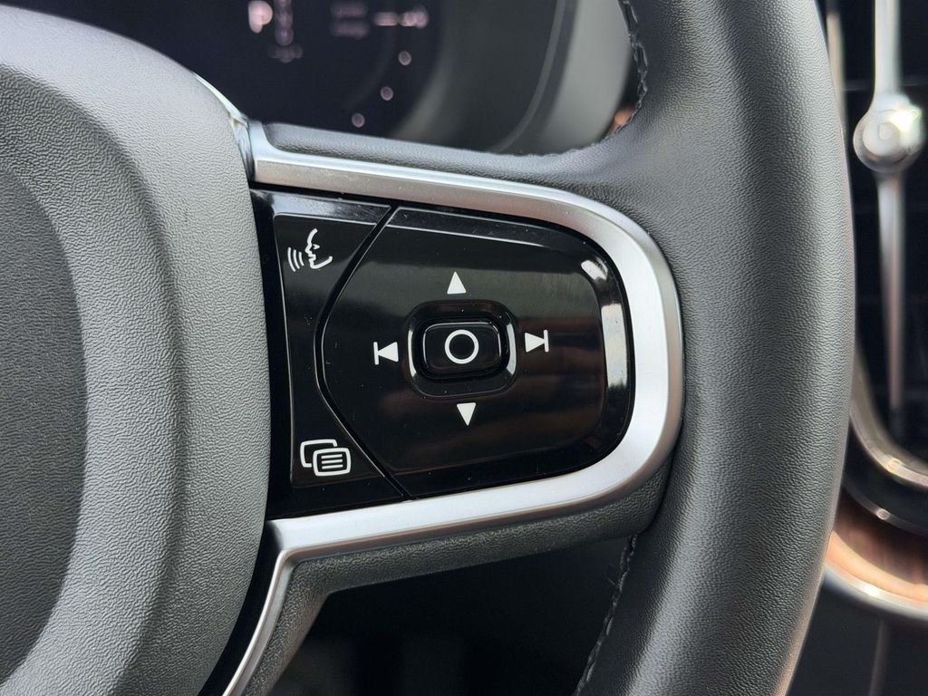 Used 2024 Black Volvo T8 Plus Dark Theme image 10