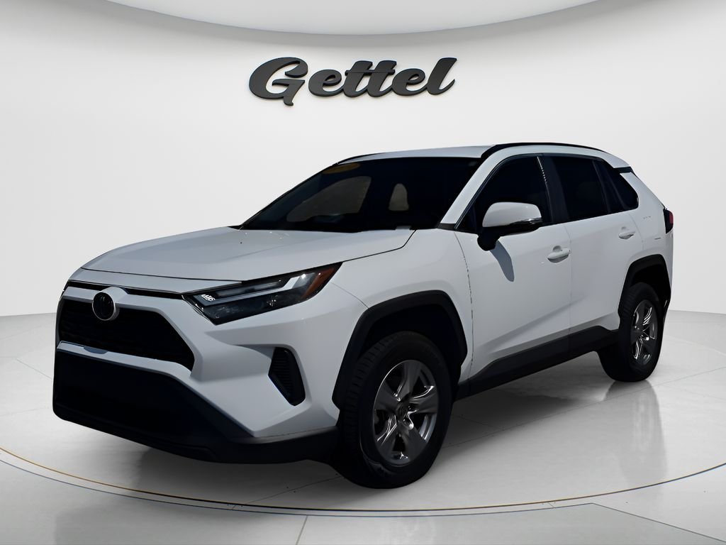 Used 2024 White Toyota XLE image 1
