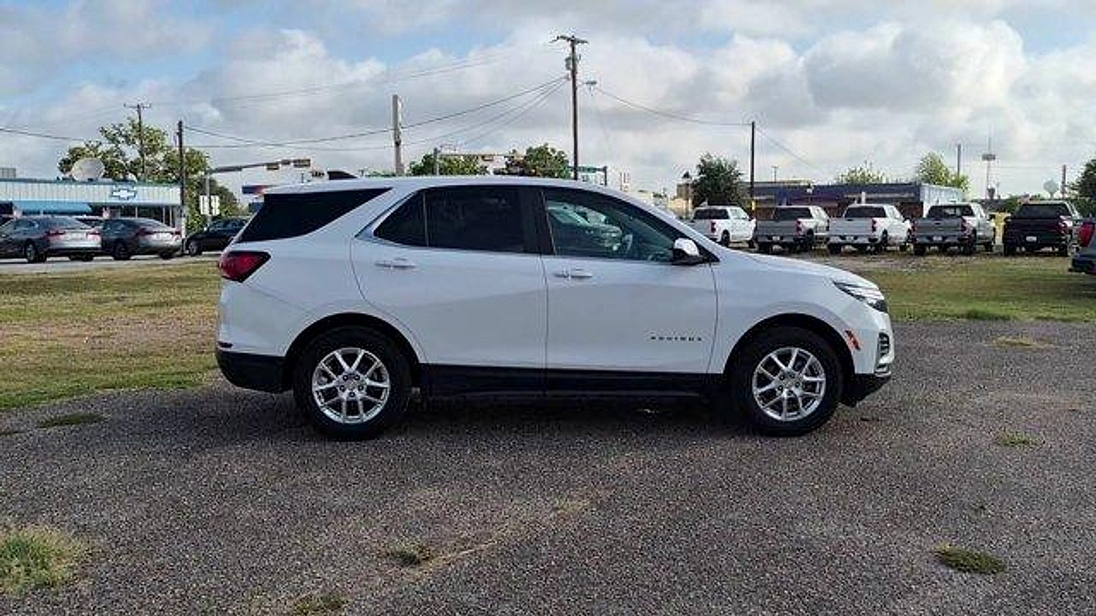 2024 Chevrolet Equinox LT - Photo 9