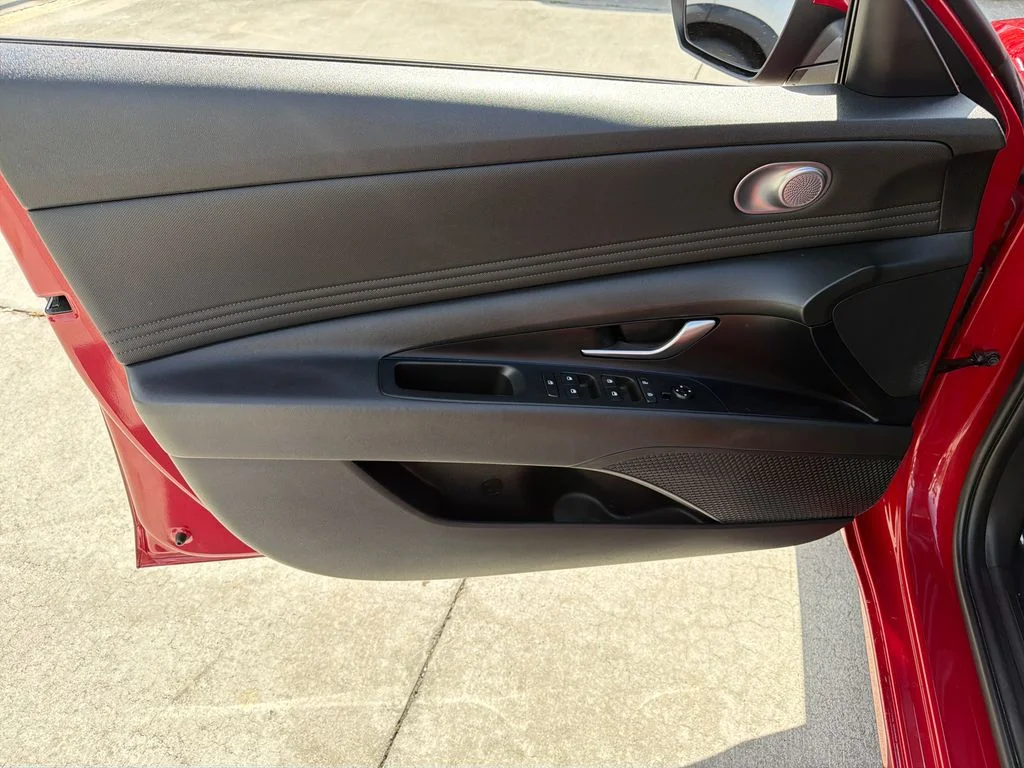 Used 2021 Red Hyundai SEL image 14
