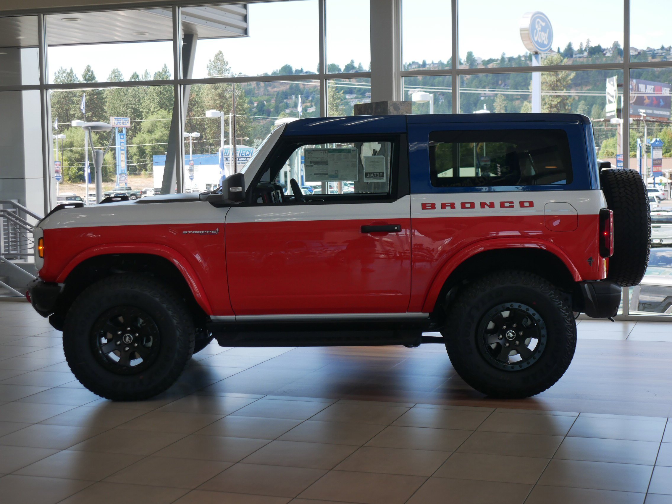 2025 Ford Bronco 2-Door Stroppe - Photo 21