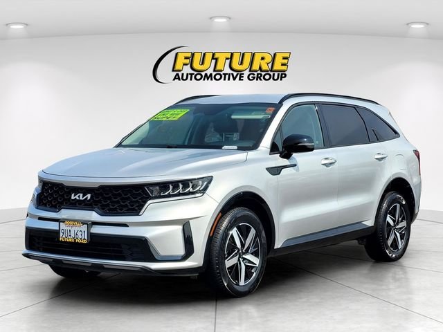 Used 2022 Silver Kia S image 8