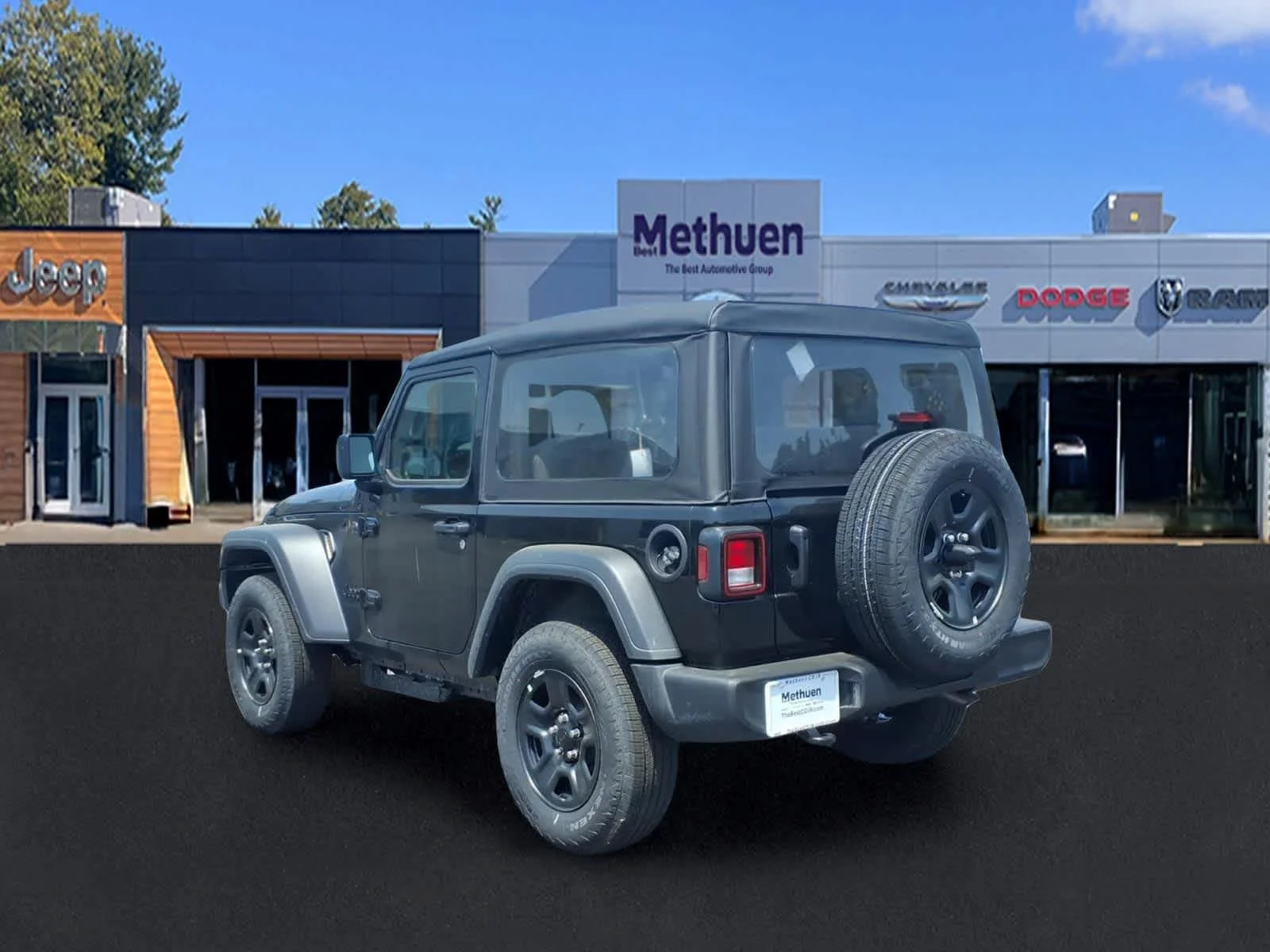 New 2026 Black Clear-Coat Exterior Paint Jeep Sport image 4
