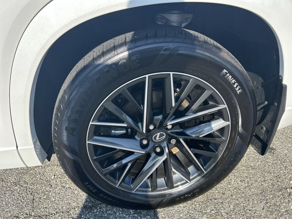 Used 2026 Pearl Lexus 350 Premium image 11