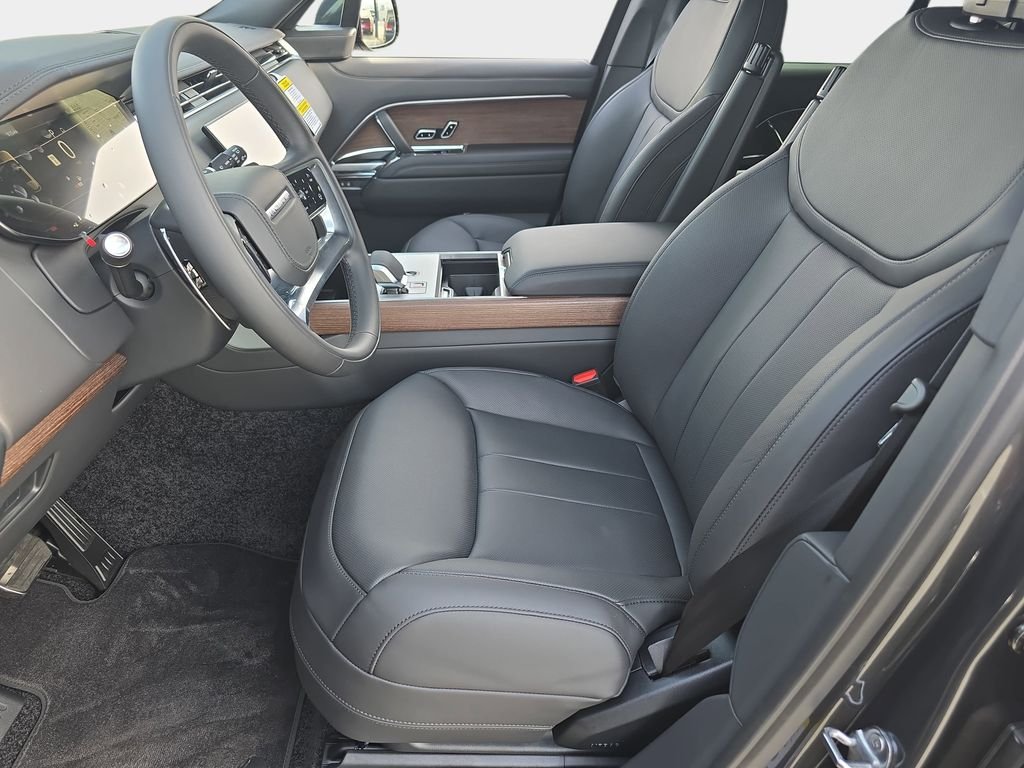 New 2026 Carpathian Grey Land Rover SE image 16