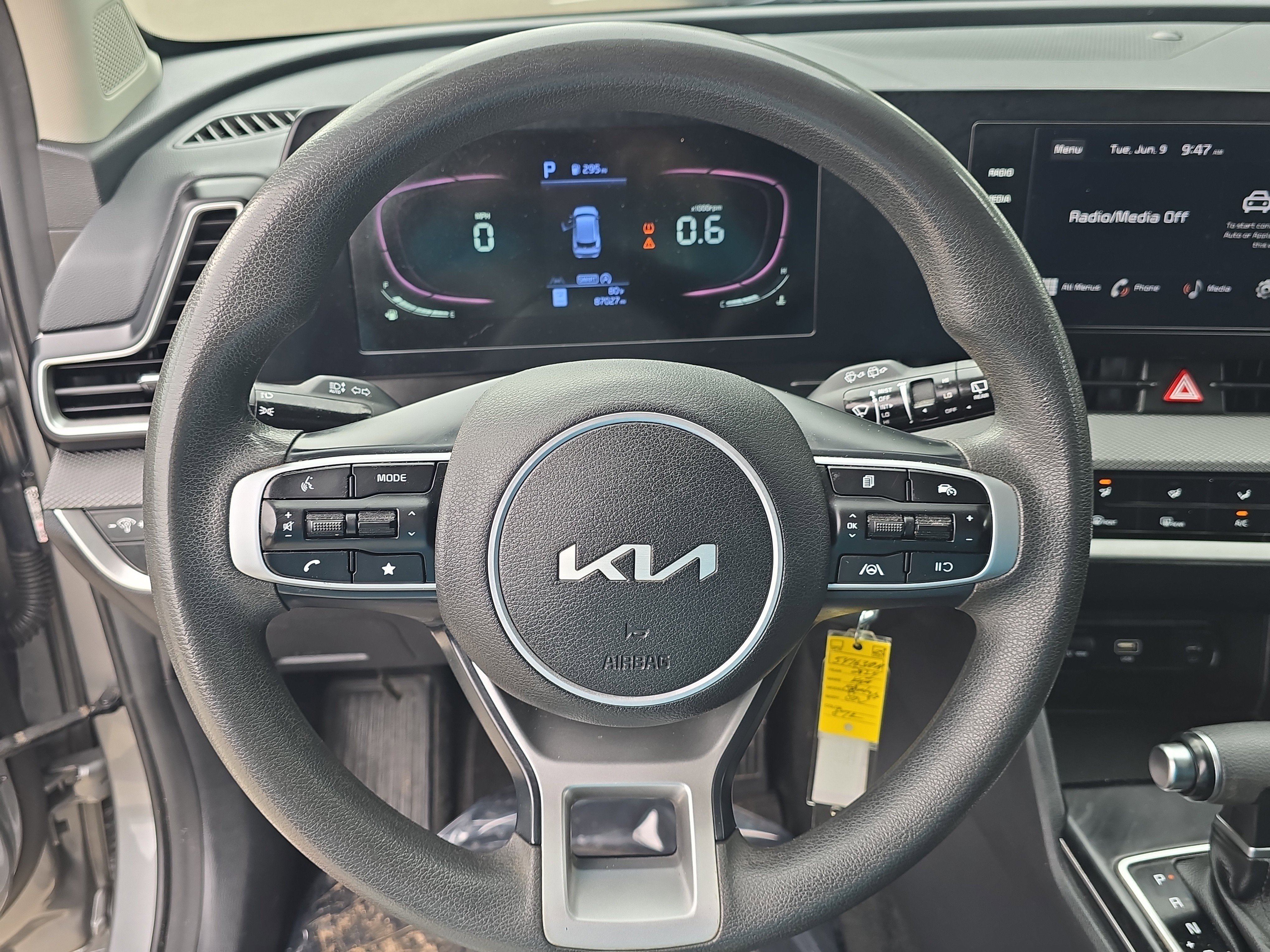 Certified Used 2024 Steel Gray Kia LX image 28